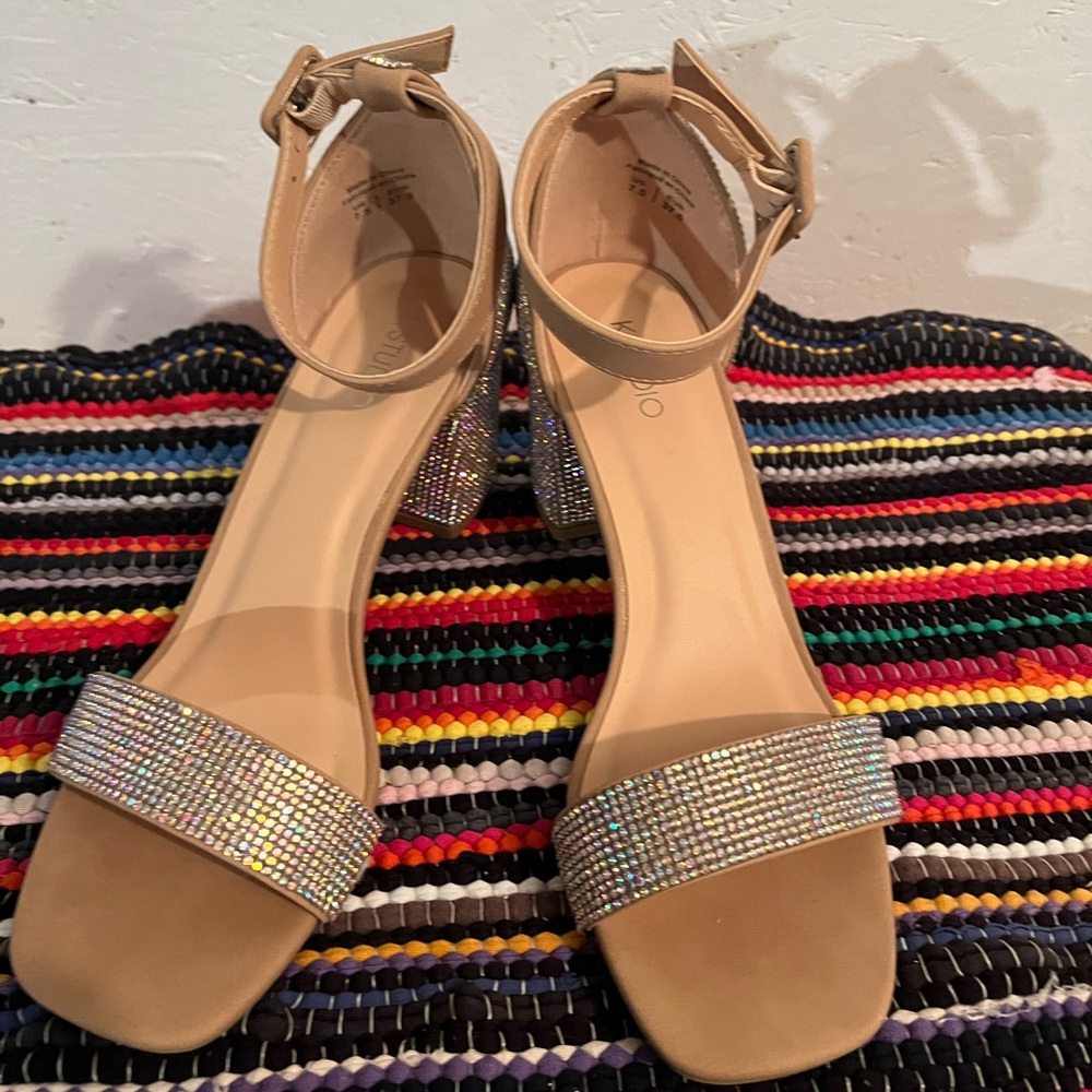 Chic Tan Heels with Sparkling Accents